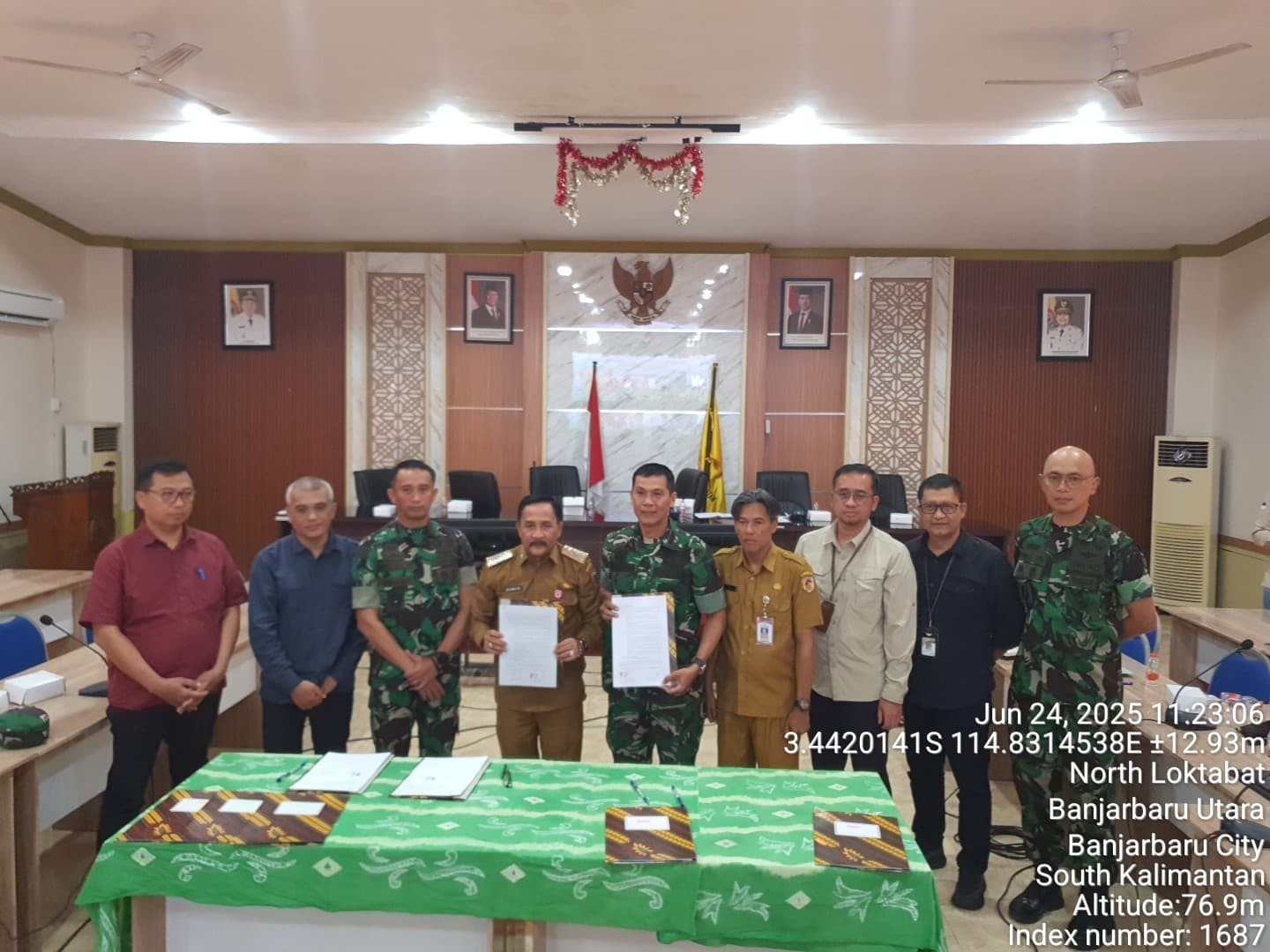 Penandatanganan Kontrak Konstruksi Optimasi Lahan dan Cetak Sawah Tahun Anggaran 2025 di Kalimantan Selatan