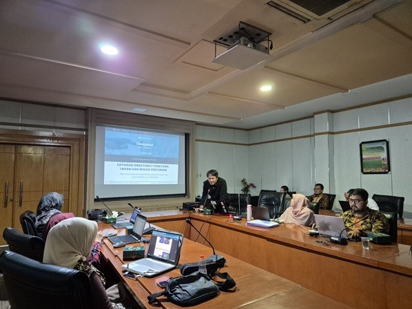 ToT Pemanfaatan Peta Kerja Berbasis WebGIS bagi LO Cetak Sawah dan Optimasi Lahan