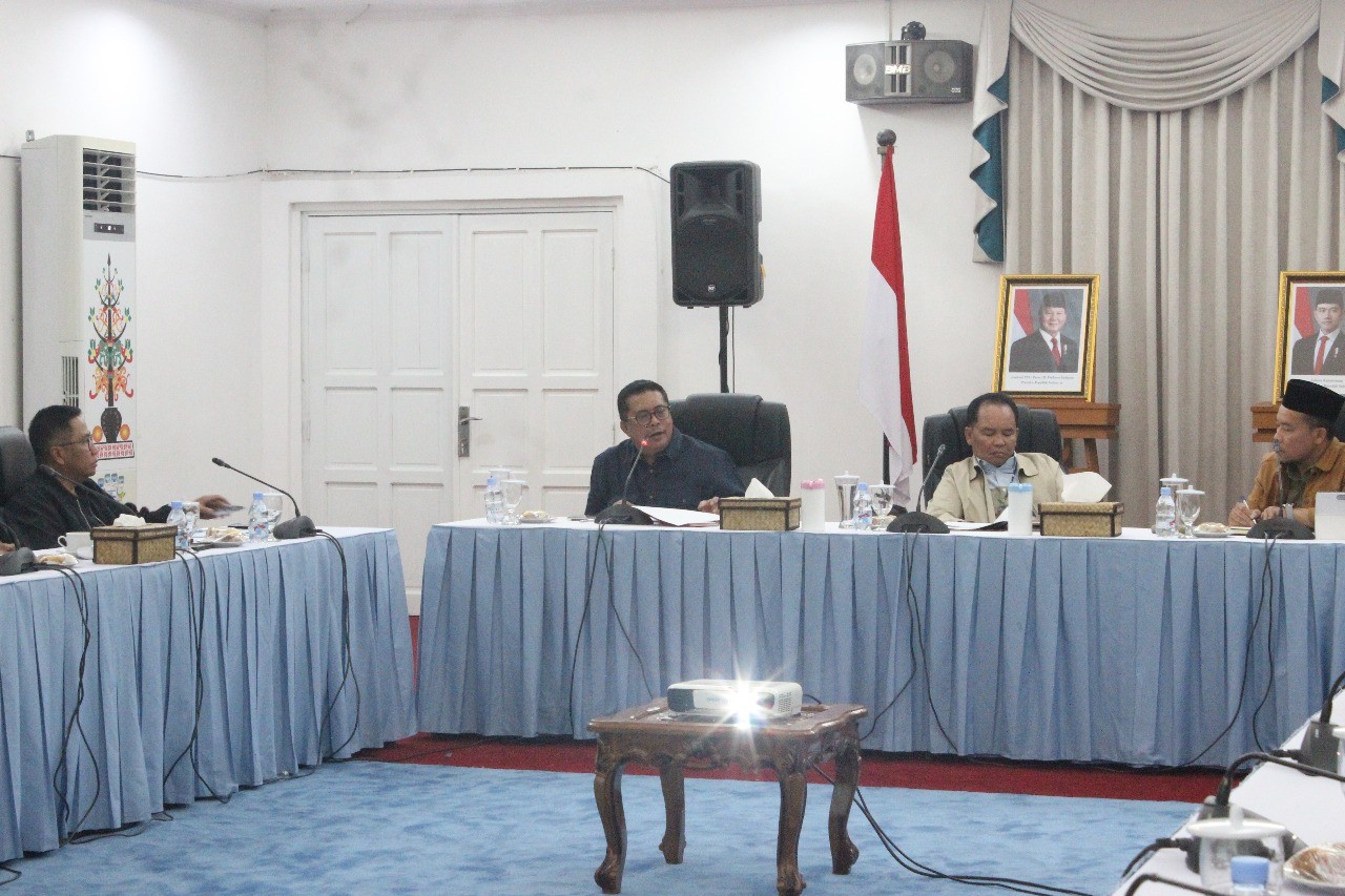 Plt. Ditjen Lahan dan Irigasi Tiba di Palangkaraya, Langsung Audiensi dengan Gubernur Kalteng Bahas Percepatan Cetak Sawah dan OPLAH 2025