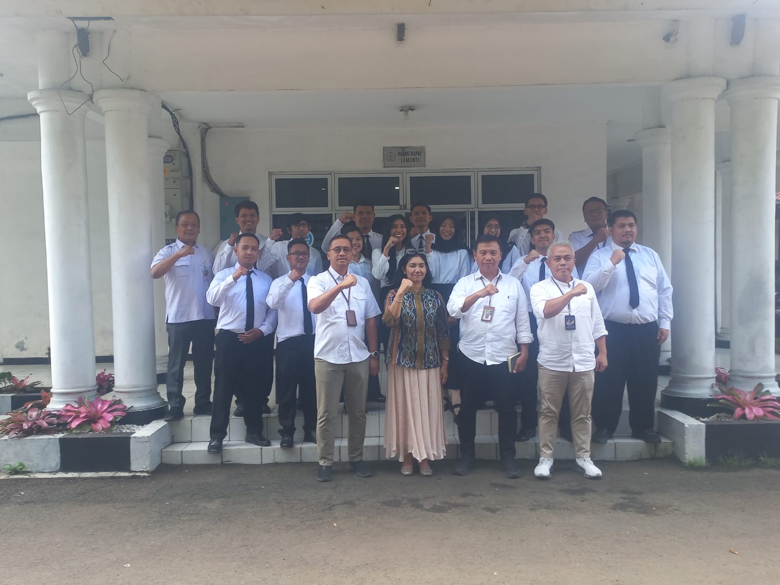Plt. Ditjen LIP Husnain, Ph.D, berikan sambutan dan arahan pada pembekalan CPNS Dirjen LIP tahun 2025