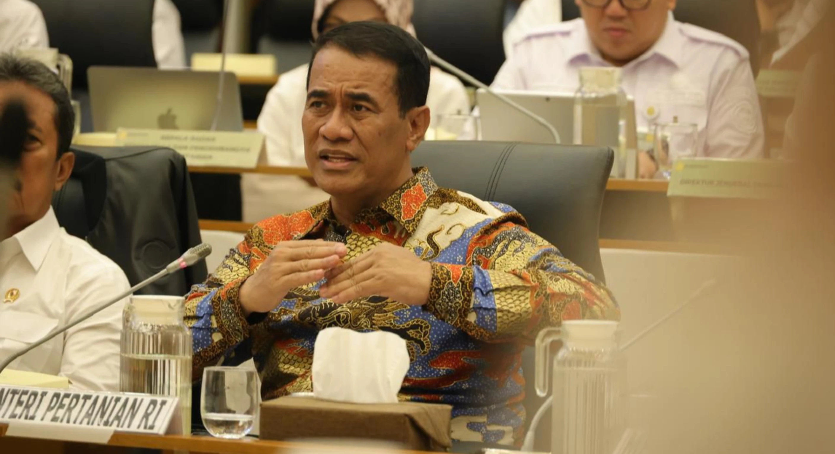 Mentan Amran Tegaskan Kementan Terus Bergerak Cepat Dampingi Petani Terdampak Bencana Sumatera