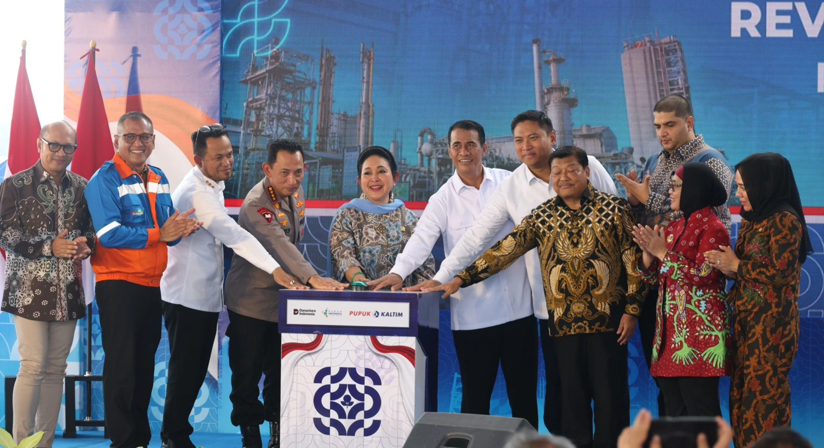 Revamping Pabrik-2 Pupuk Kaltim, Mentan Amran: Efisiensi 16%, Dorong Produksi dan Ketahanan Pangan