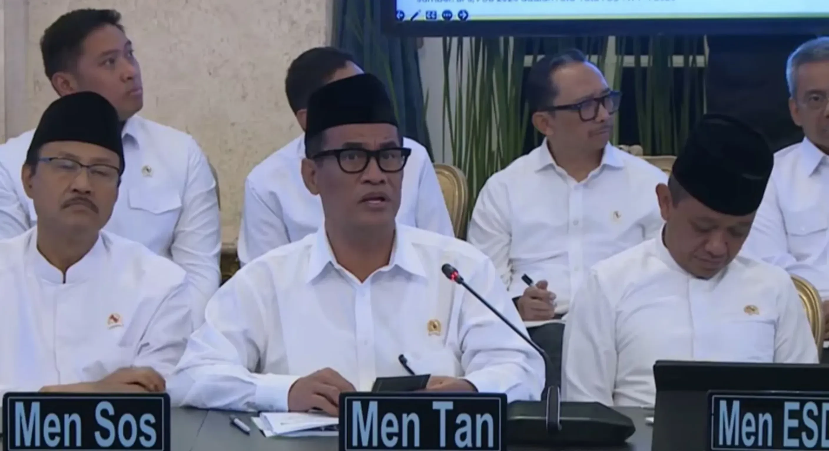 Mentan Amran: Stok Beras Nasional Sangat Baik, Bulan Depan Tembus 5 Juta Ton