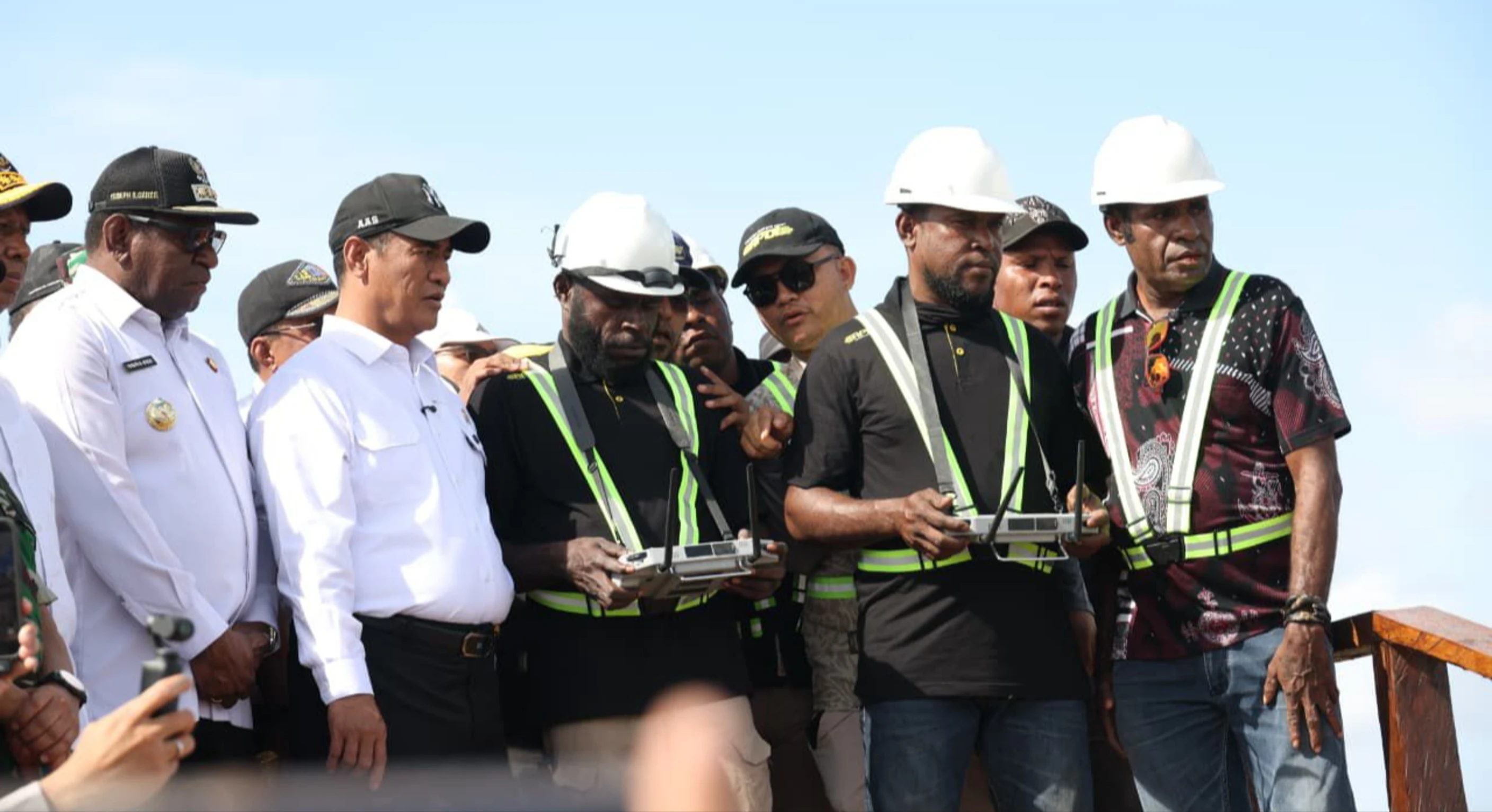 Anak Muda Papua Bertani Dengan Drone, Mentan Amran: Pertanian Modern Merauke Sejajar Negara Maju