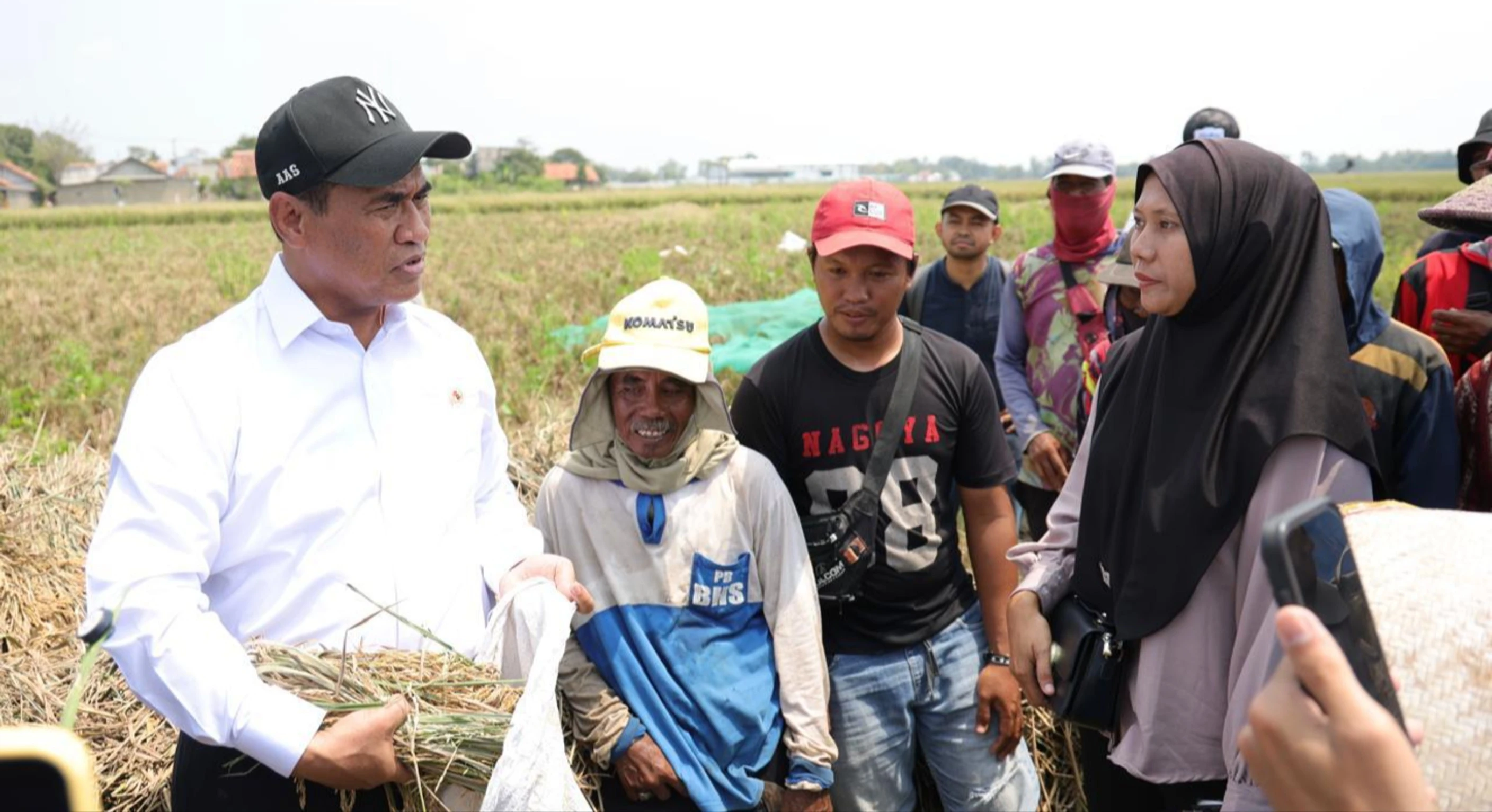 Dua Tahun Prabowo-Gibran, Emrus: Mentan Amran Satu-satunya Menteri Berkinerja Terbaik